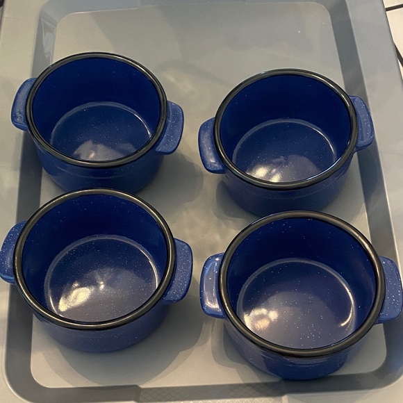 🦩Vintage Blue Enamel Soup or Chili bowls  Set of 4🦩 - Picture 1 of 4